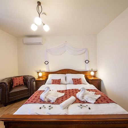 Residence Safari Resort - Chateau Borovany  외부 사진