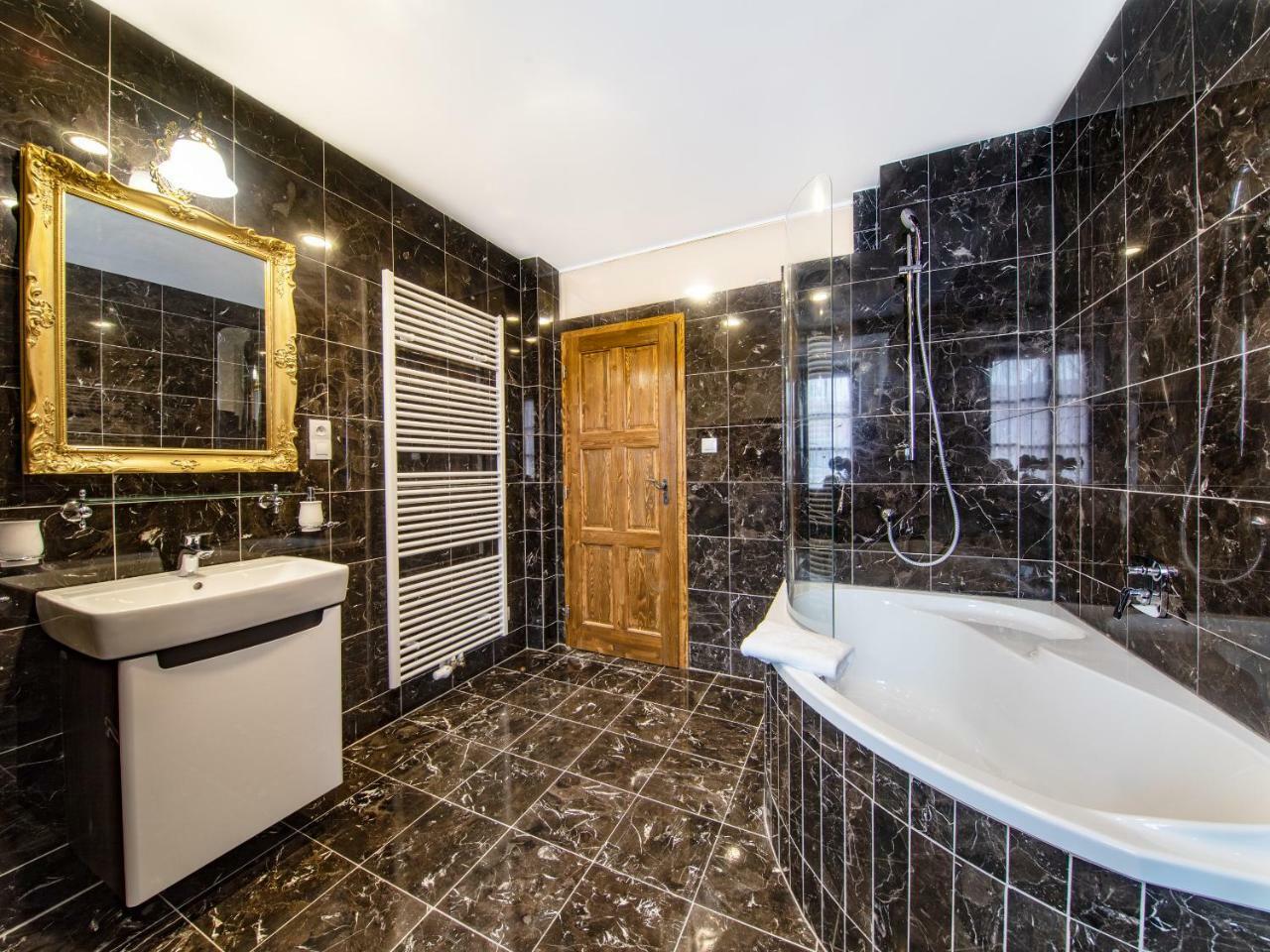 Residence Safari Resort - Chateau Borovany  외부 사진