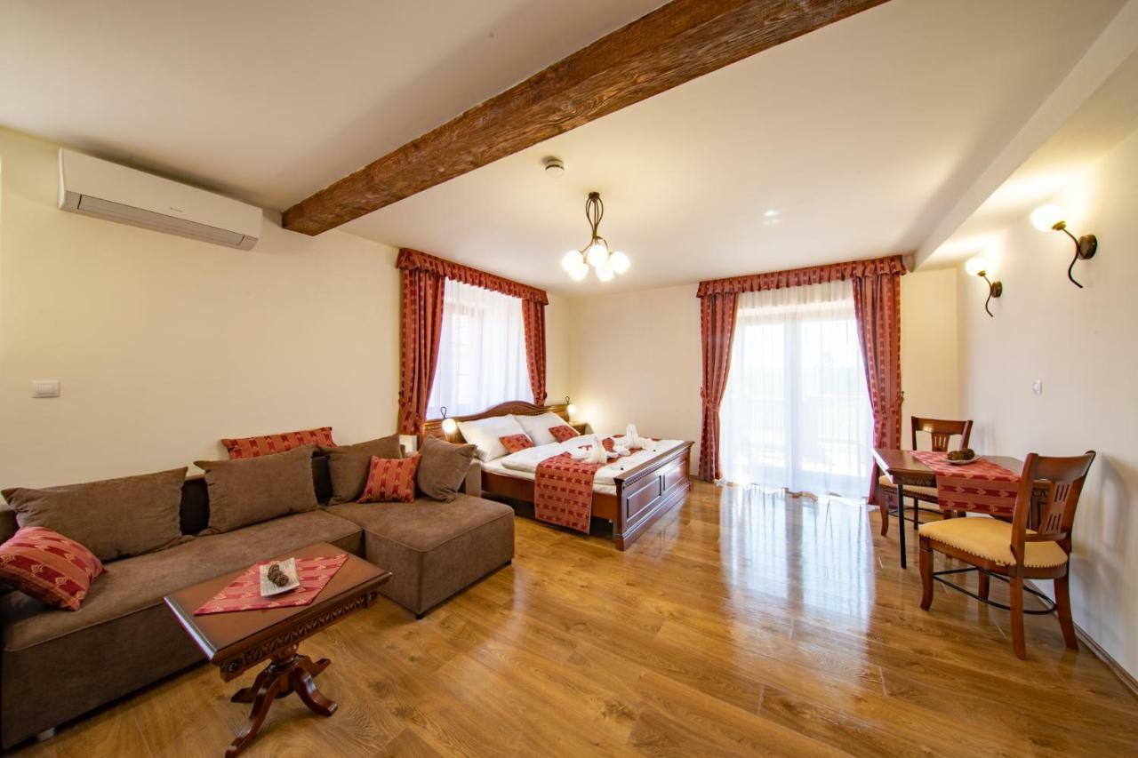 Residence Safari Resort - Chateau Borovany  외부 사진