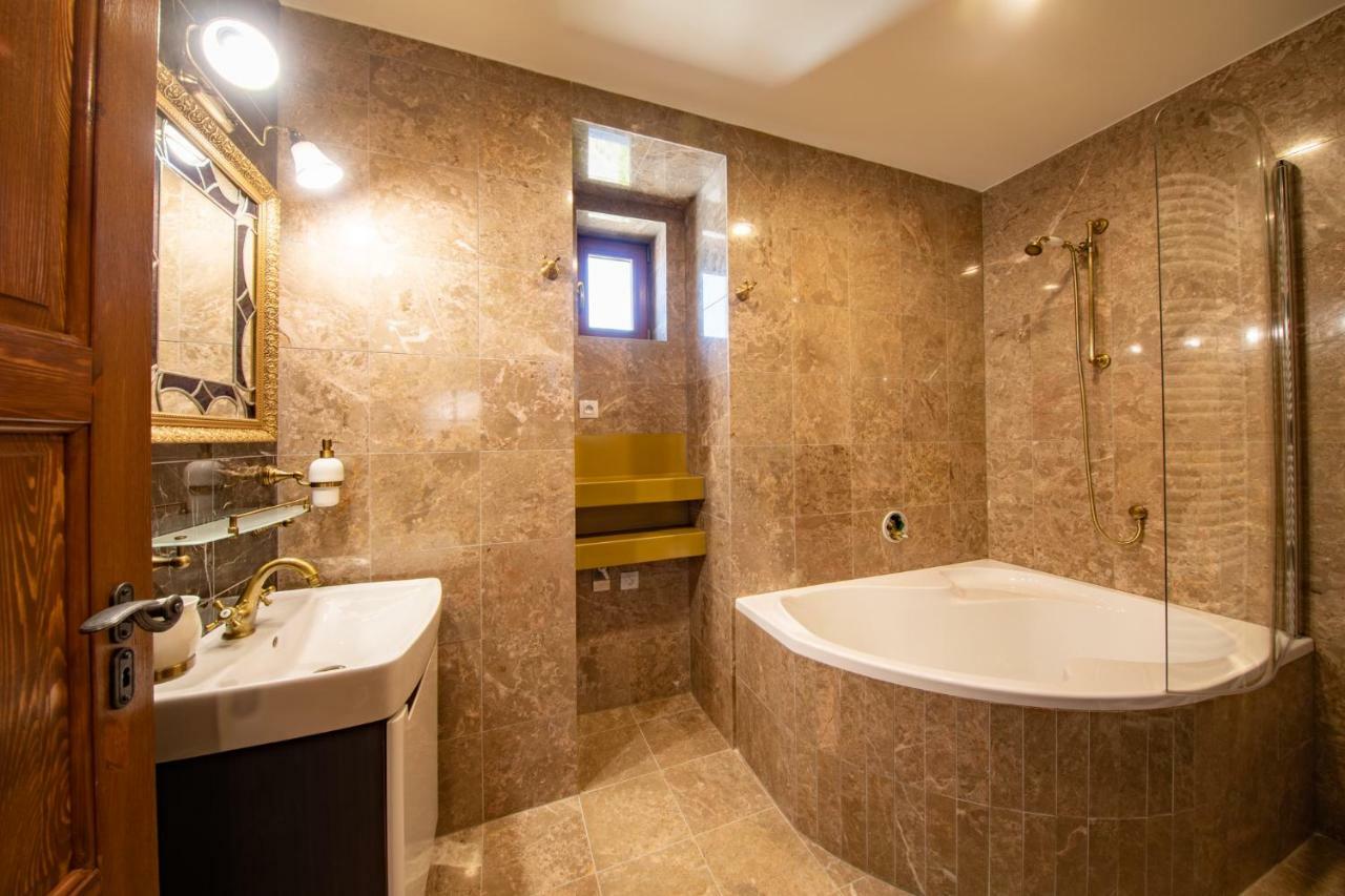 Residence Safari Resort - Chateau Borovany  외부 사진