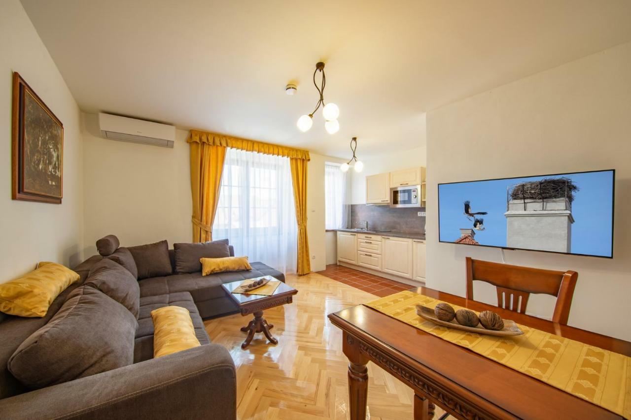 Residence Safari Resort - Chateau Borovany  외부 사진
