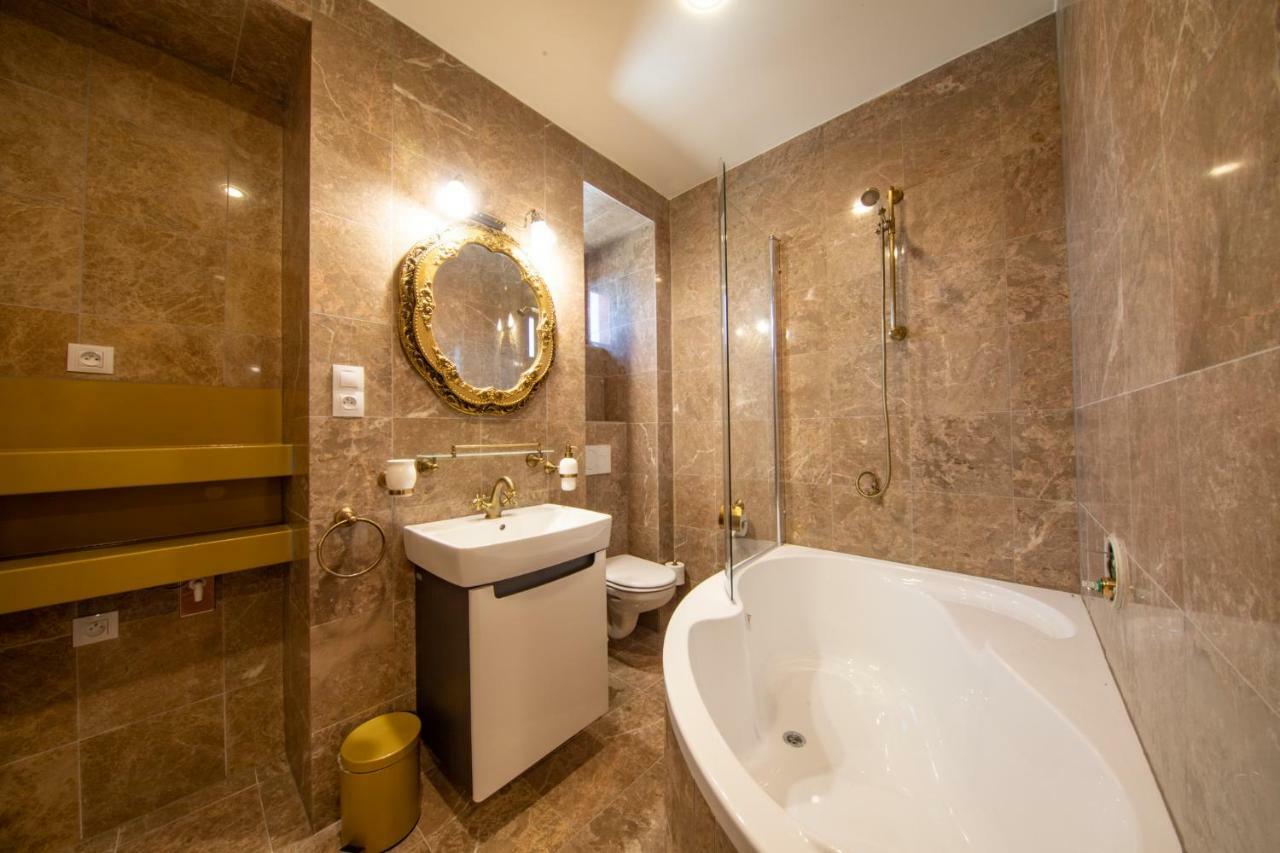 Residence Safari Resort - Chateau Borovany  외부 사진